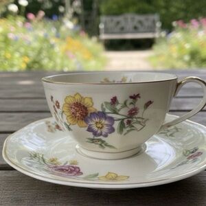 Vintage COMMUNITY CHINA Bouquet Floral Teacup & Saucer Gold Trim